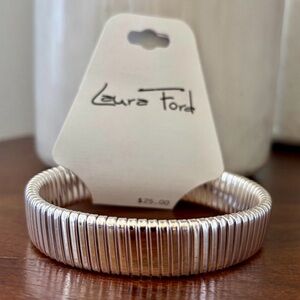 Laura Ford Chunky Ribbed Silvertone stretch bracelet, chic, bold,timeless
